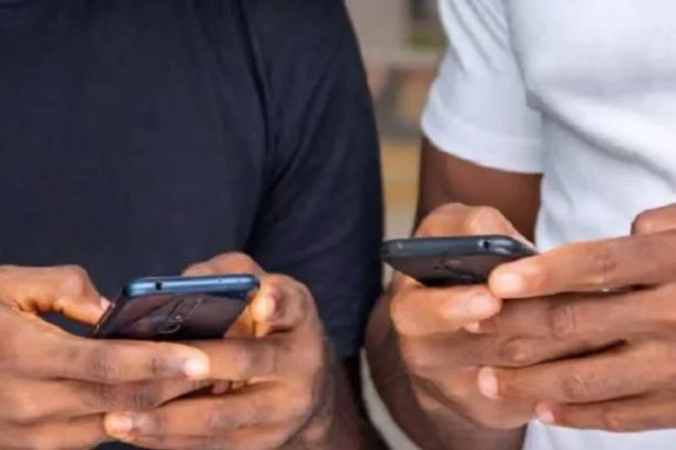 Moov et Yas, internet